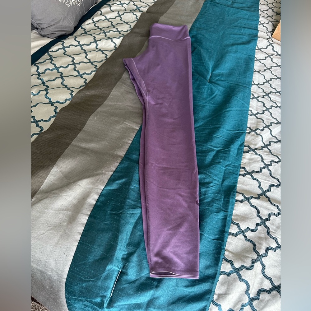 Women’s Nike Dri-Fit leggings. Purple. Size: Small.